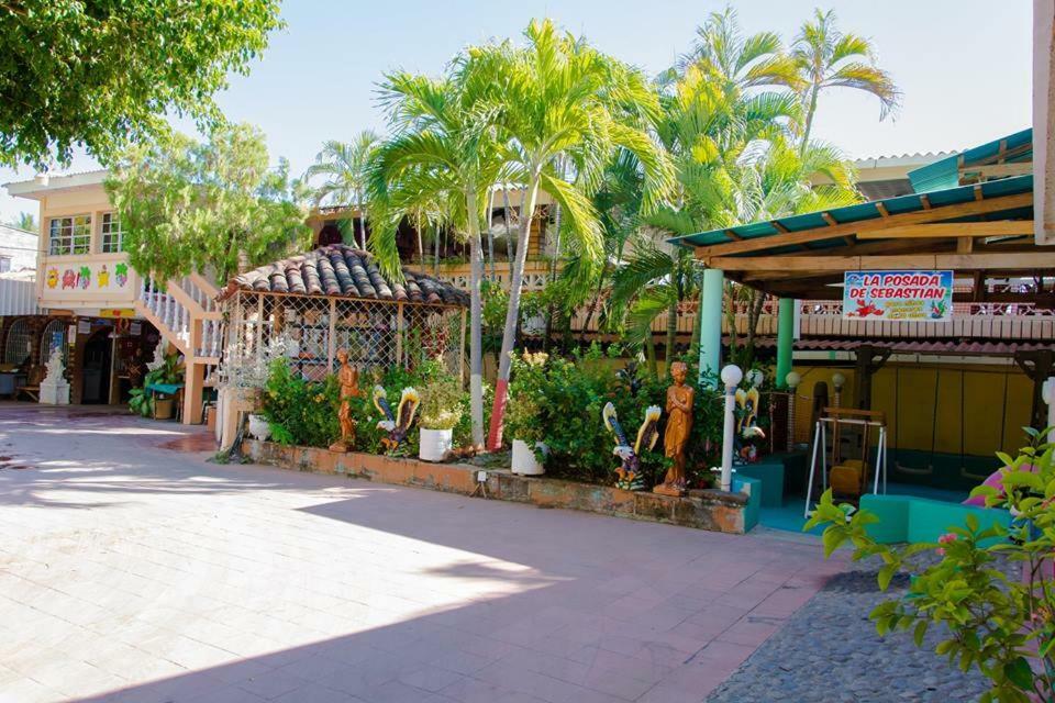 Hotel Leones Marinos San Miguel Exterior photo