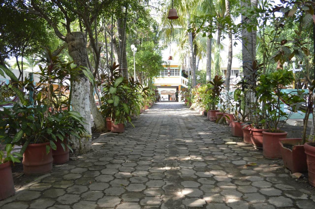 Hotel Leones Marinos San Miguel Exterior photo